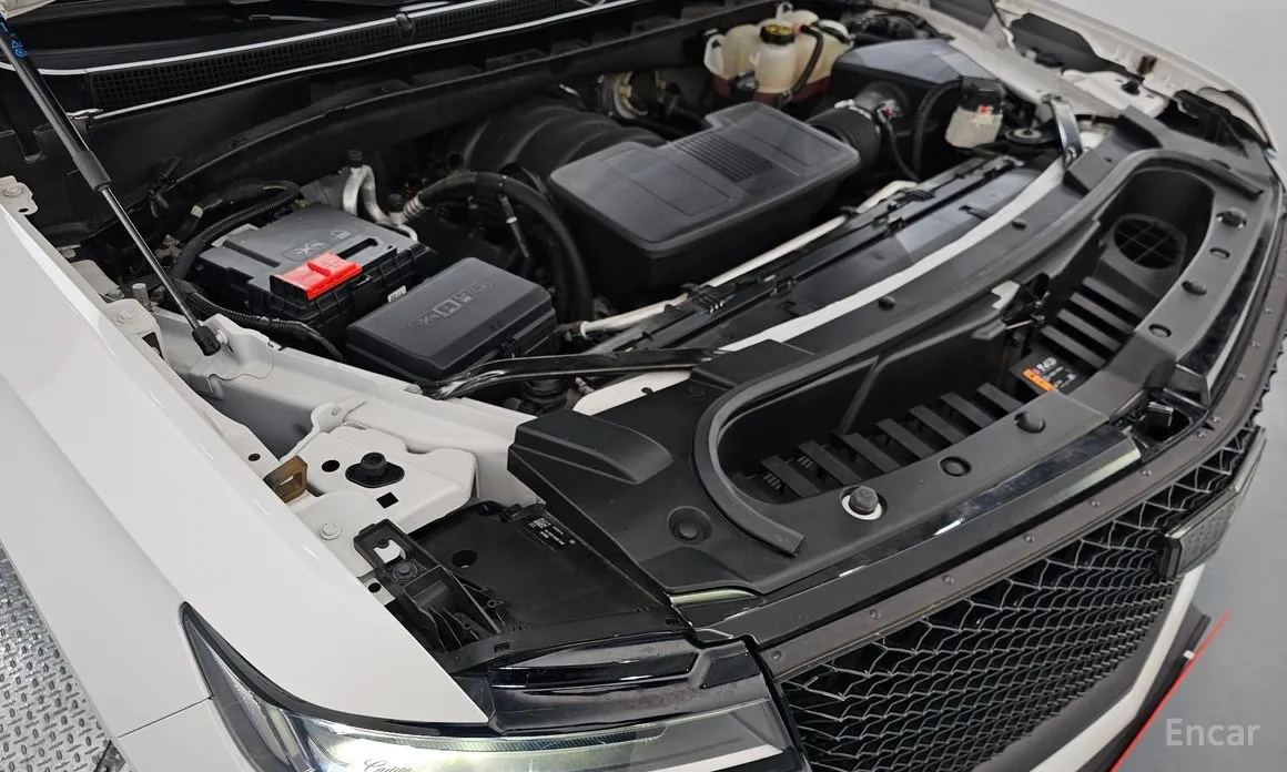 Фото 6 - Cadillac Escalade