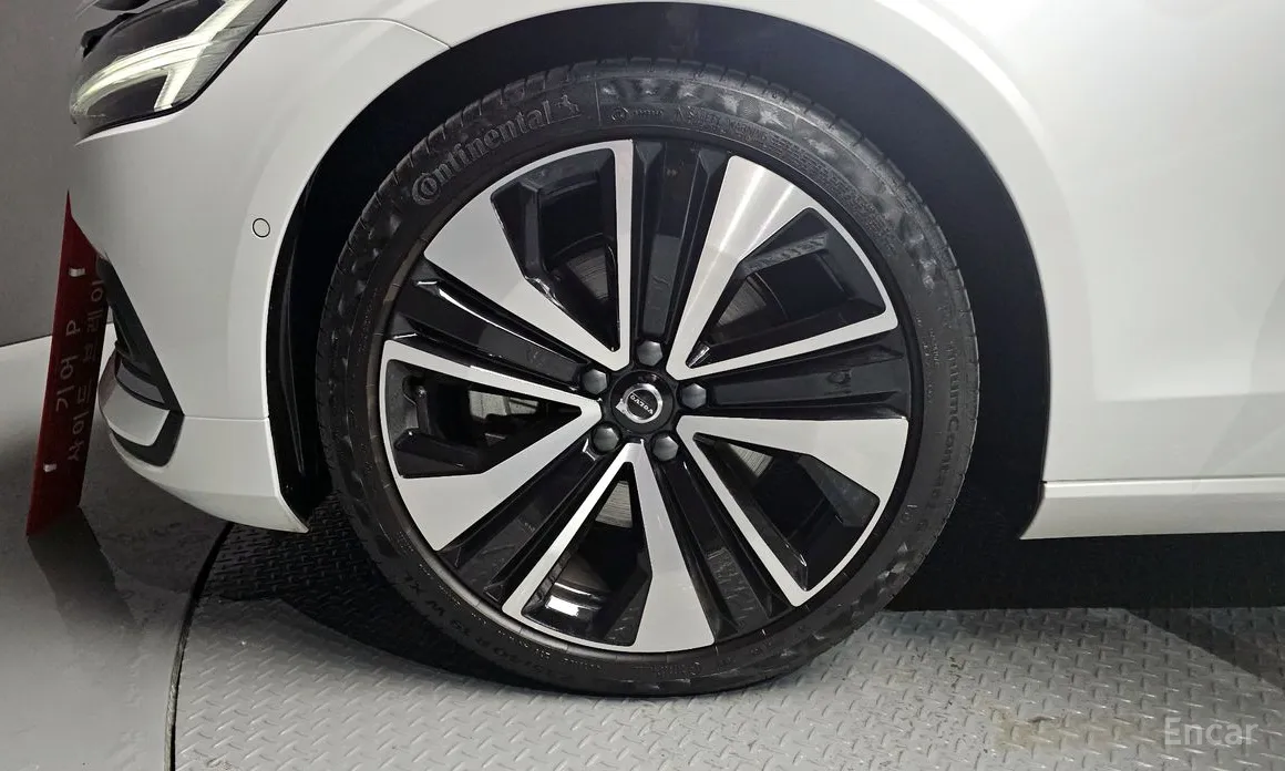 Фото 5 - Volvo S60