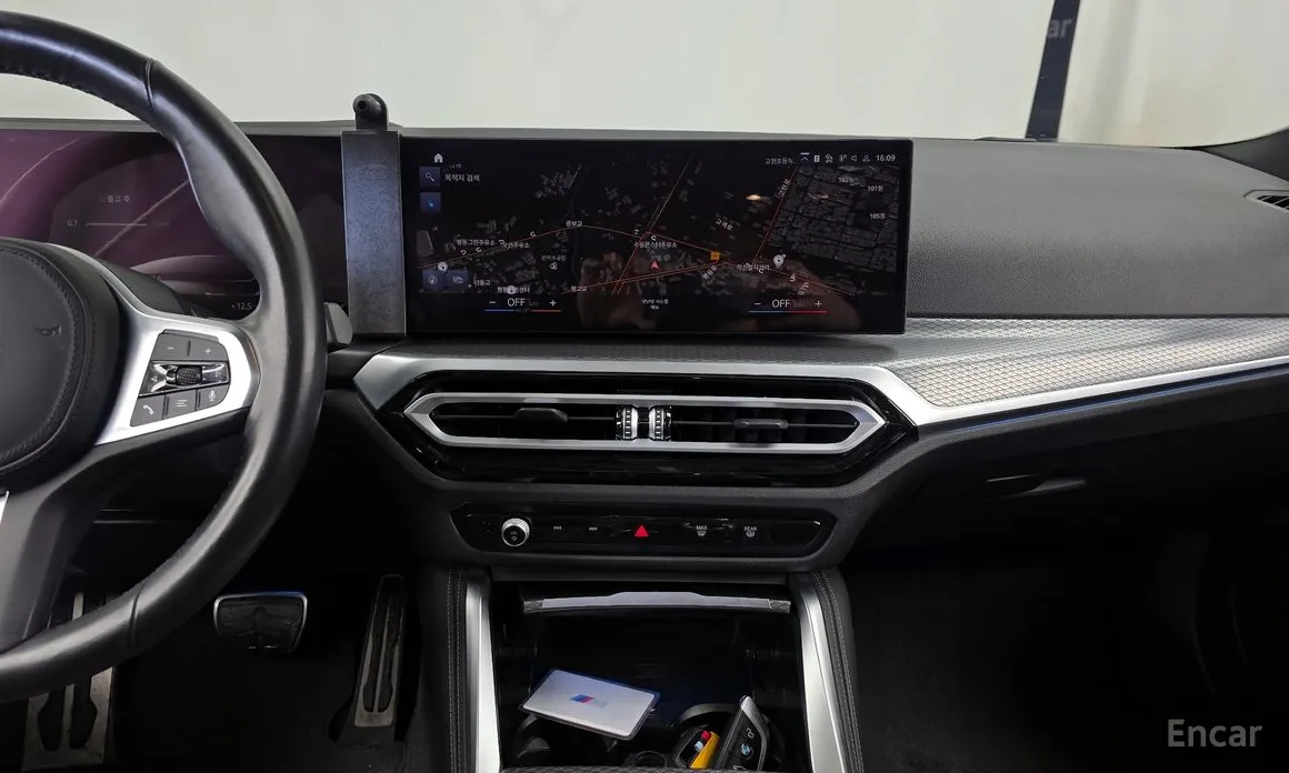 Фото 14 - BMW i4