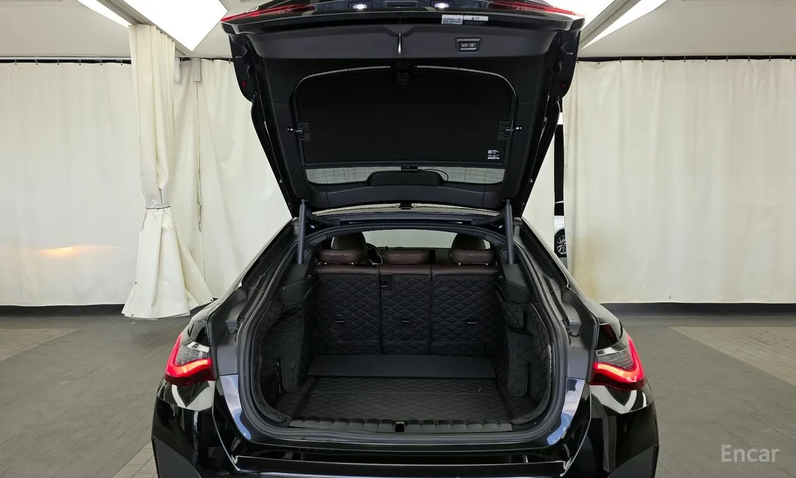 Фото 20 - BMW i4