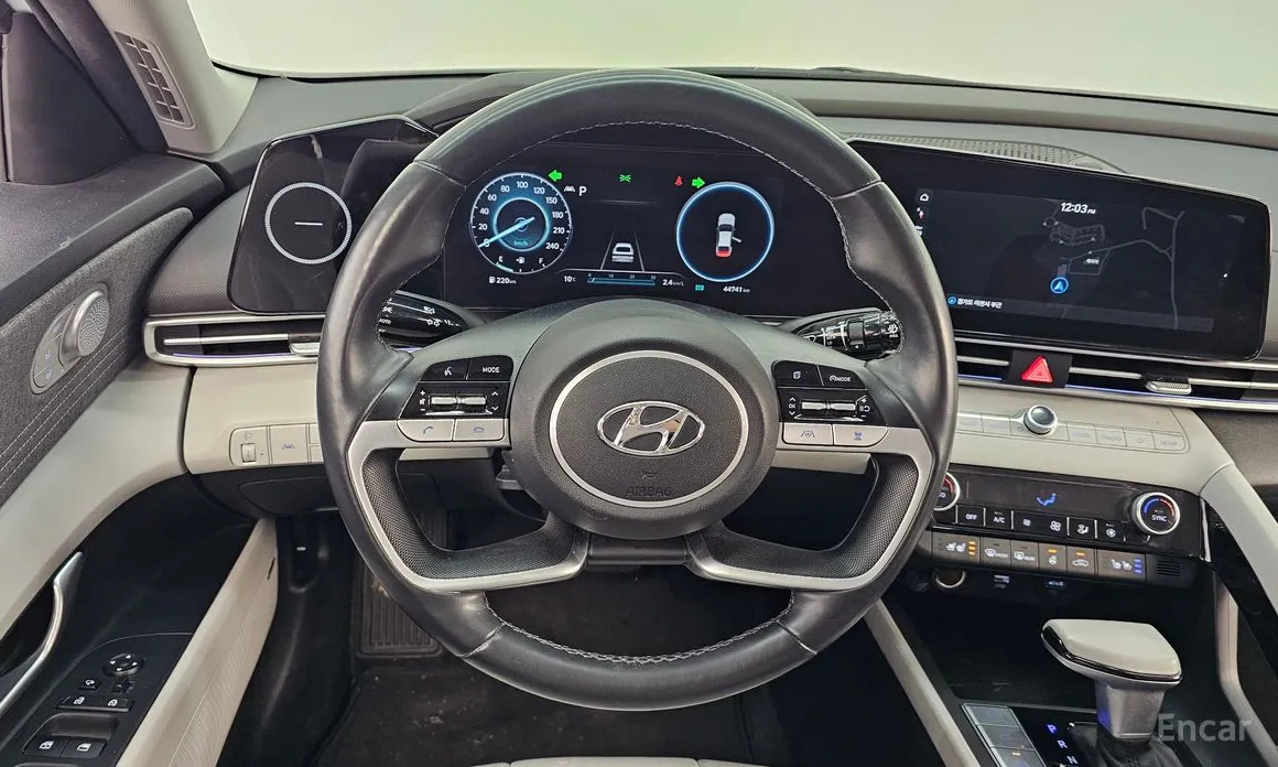 Фото 13 - Hyundai Avante