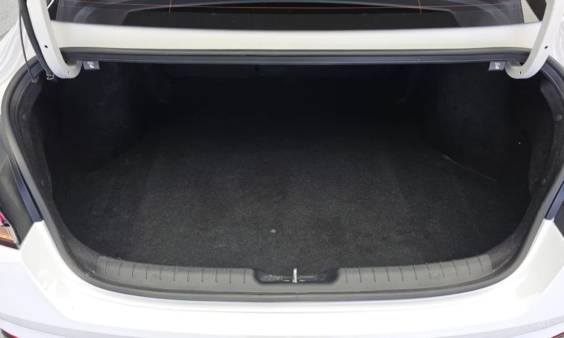 Фото 20 - Hyundai Avante