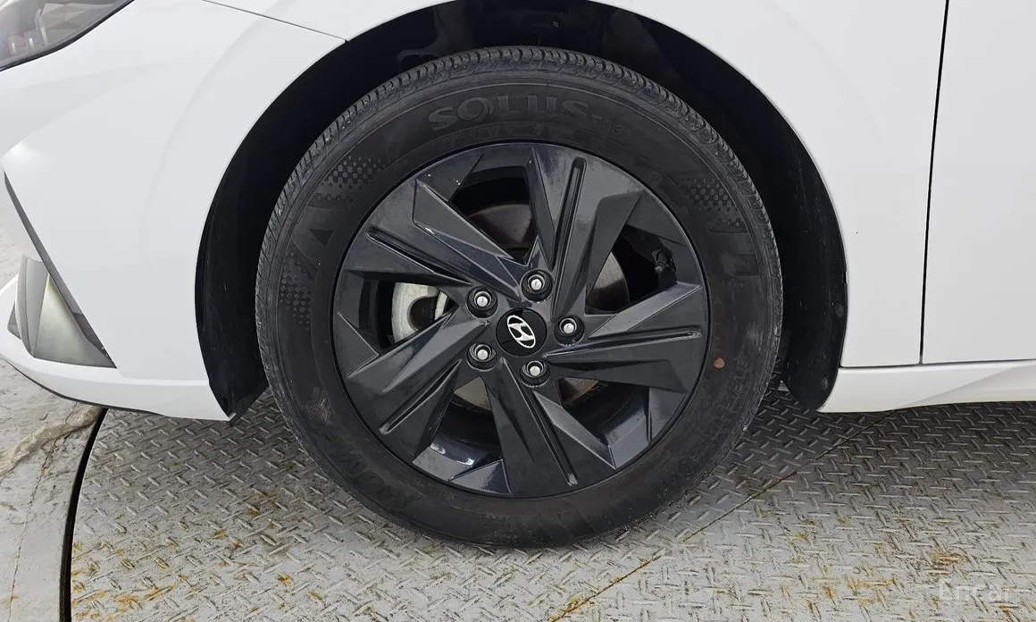 Фото 5 - Hyundai Avante