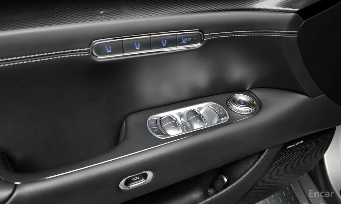 Фото 18 - Genesis G90