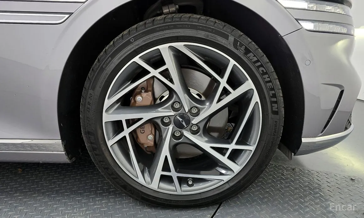 Фото 5 - Genesis G90