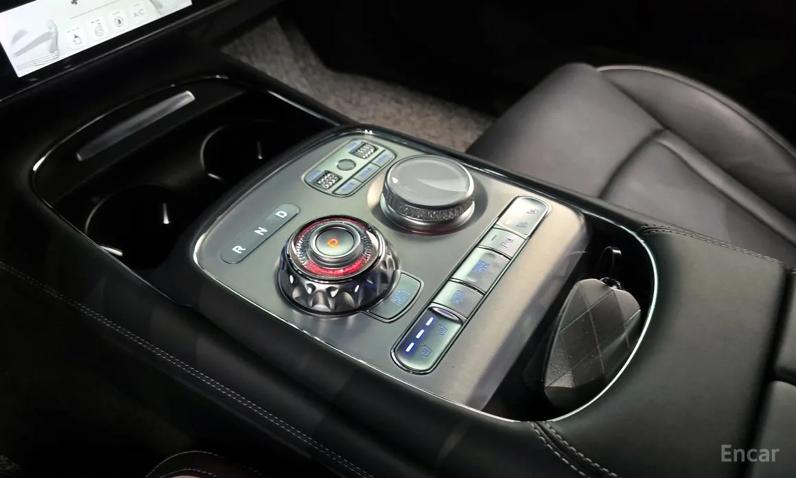 Фото 9 - Genesis G90