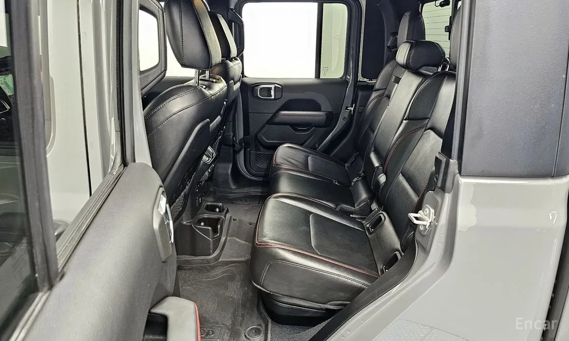 Фото 11 - Jeep Gladiator