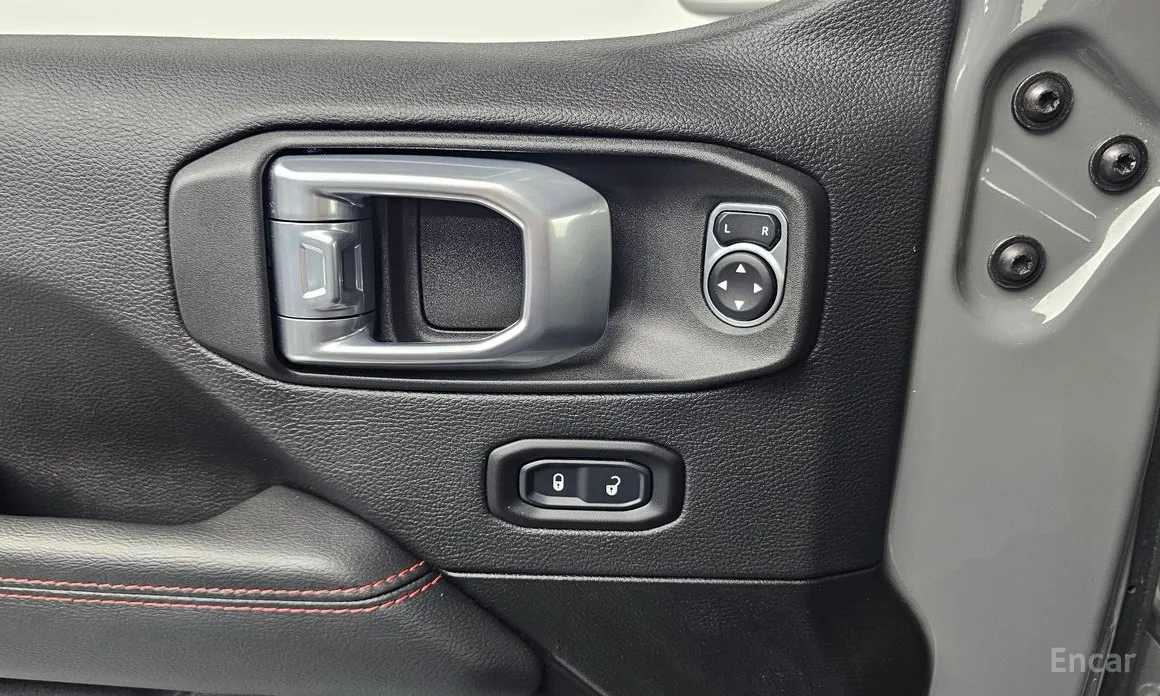 Фото 13 - Jeep Gladiator