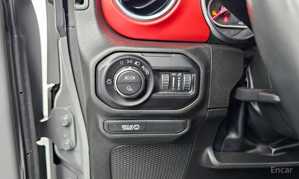 Фото 14 - Jeep Gladiator