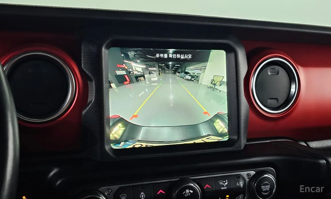 Фото 17 - Jeep Gladiator