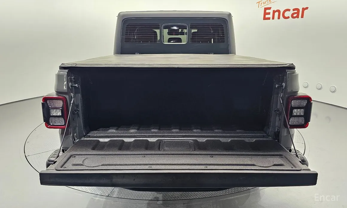 Фото 20 - Jeep Gladiator