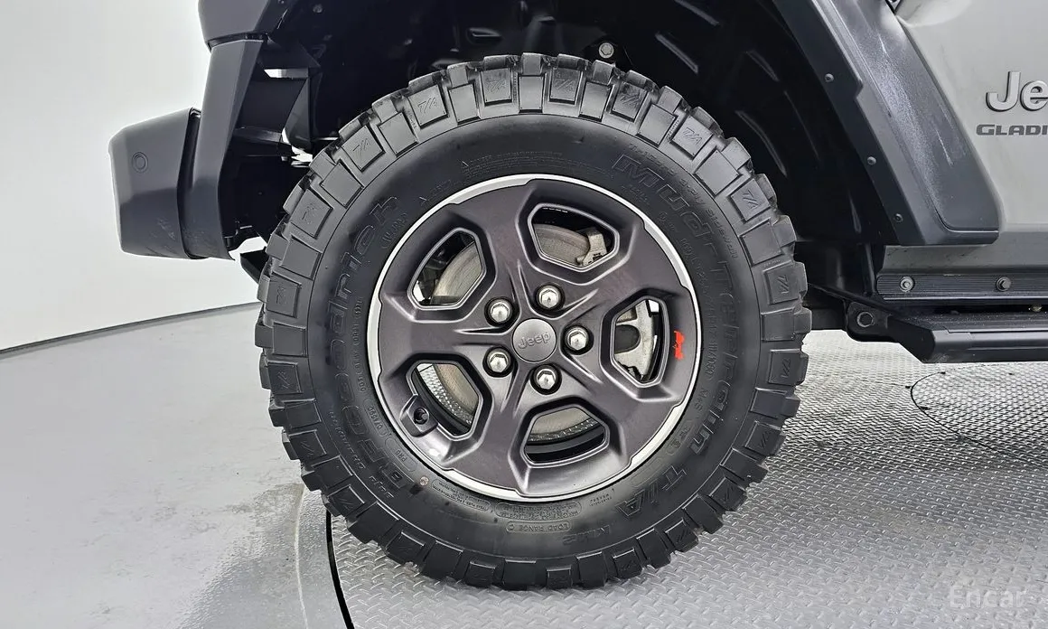 Фото 5 - Jeep Gladiator