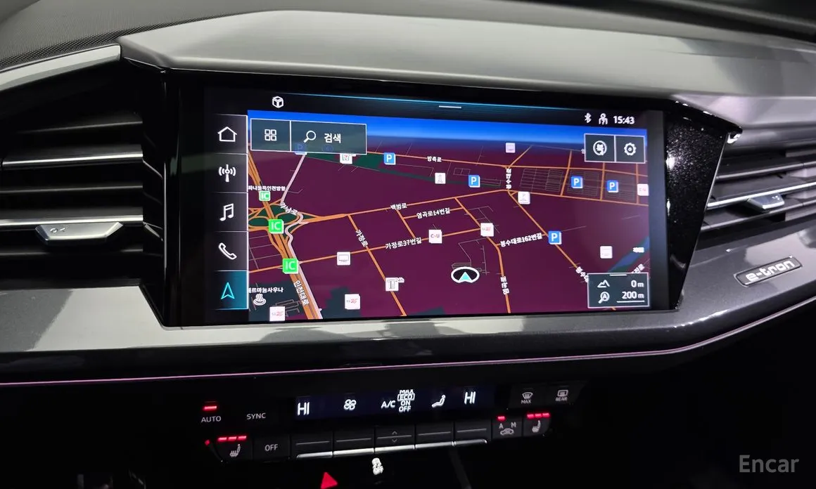 Фото 14 - Audi Q4 e-tron