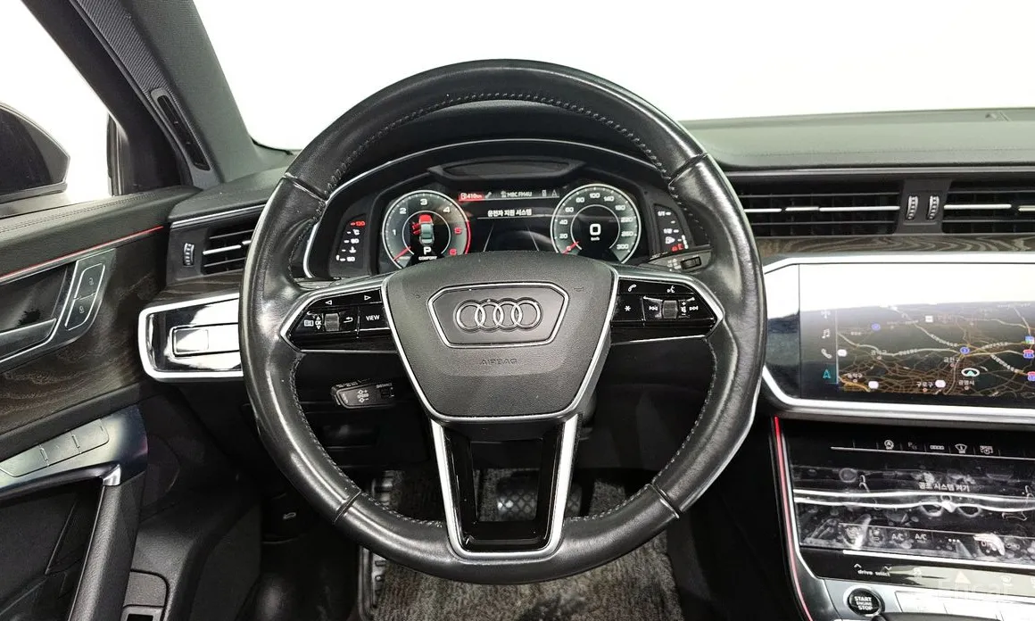 Фото 13 - Audi A6