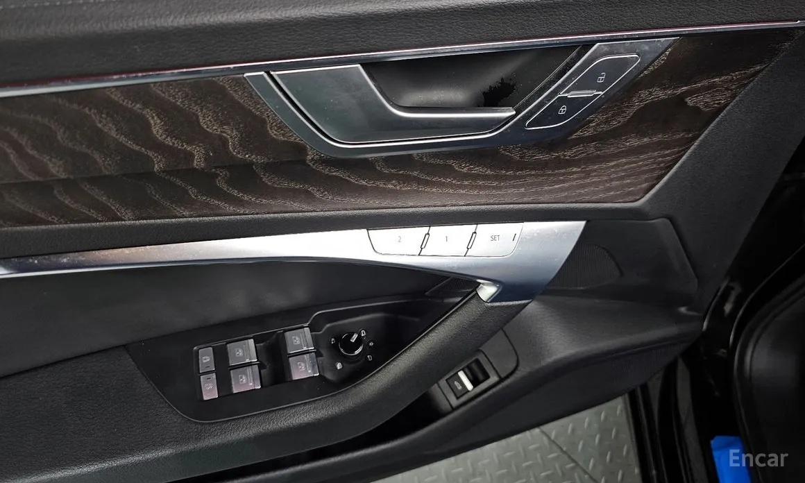 Фото 14 - Audi A6