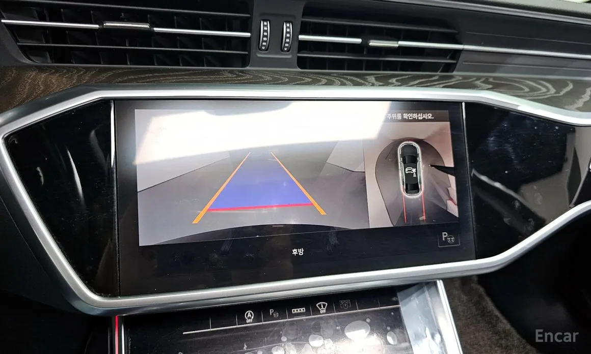 Фото 17 - Audi A6