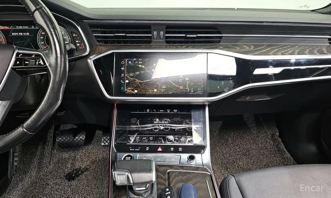 Фото 18 - Audi A6