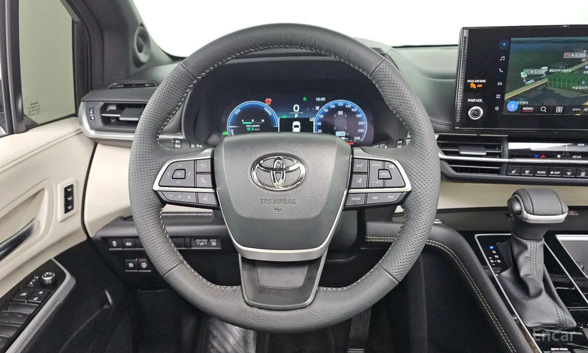 Photo 11 - Toyota Sienna