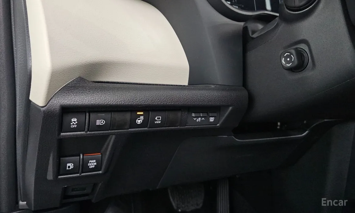 Photo 15 - Toyota Sienna