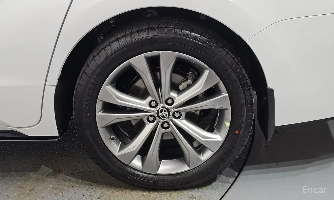 Photo 5 - Toyota Sienna