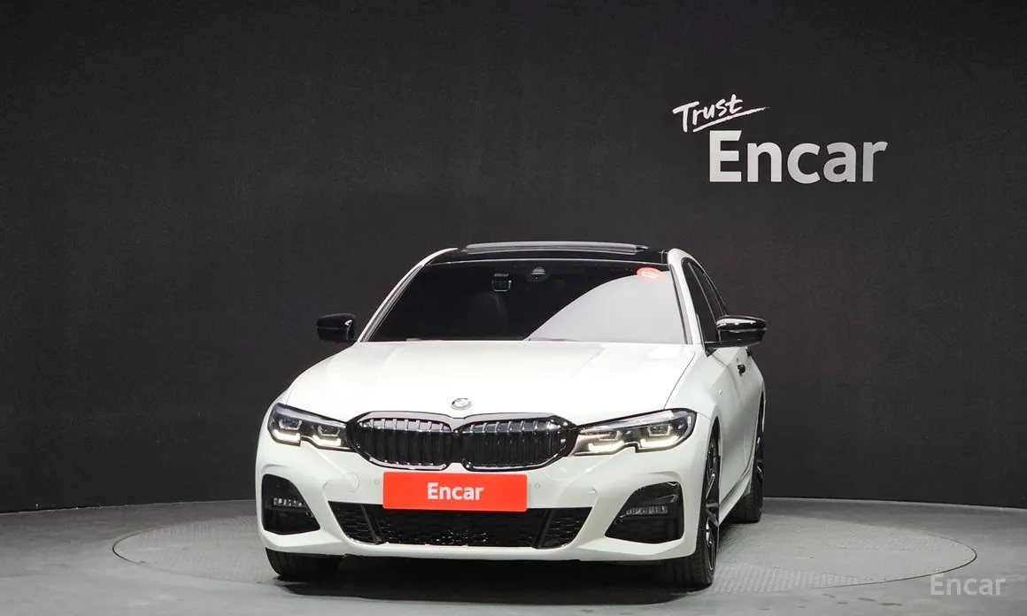 Photo 3 - BMW 3 Series