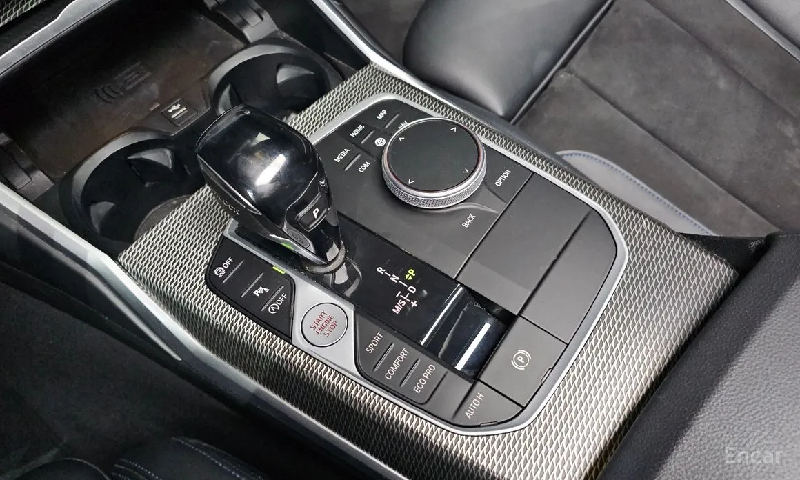 Photo 9 - BMW 3 Series