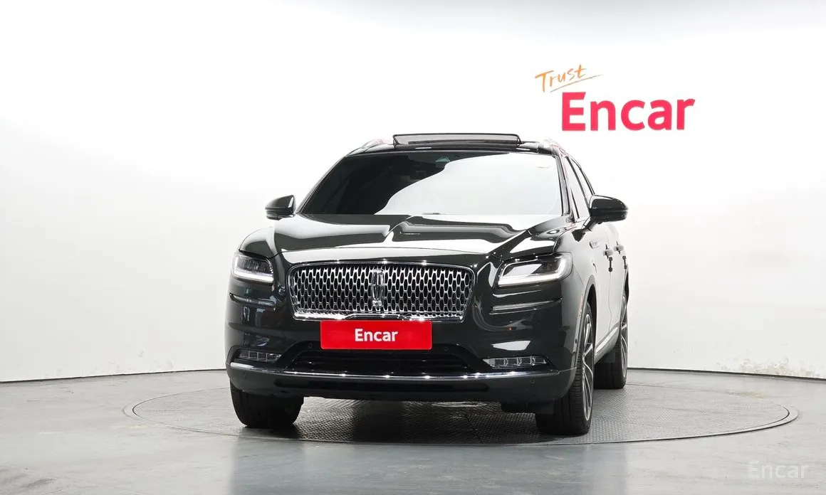 Photo 3 - Lincoln Nautilus