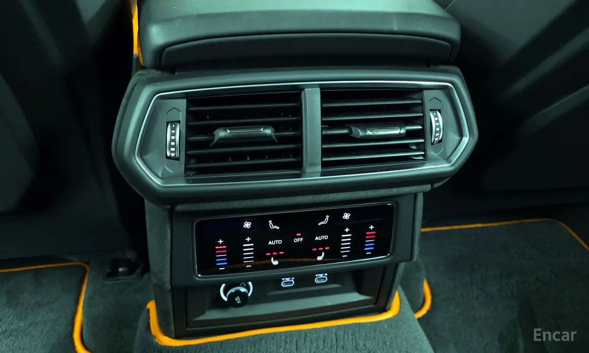 Фото 18 - Lamborghini Urus