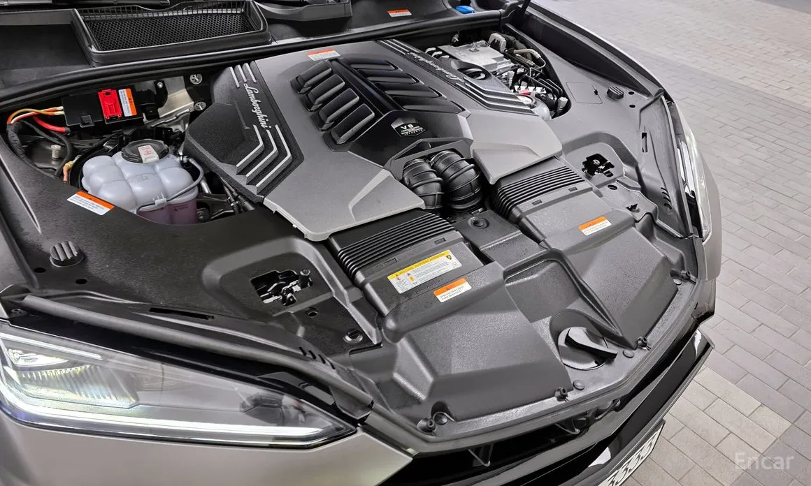 Фото 6 - Lamborghini Urus