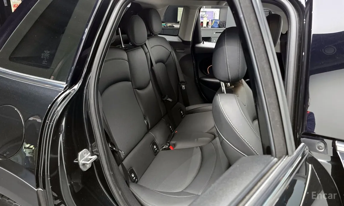 Фото 12 - Mini Cooper