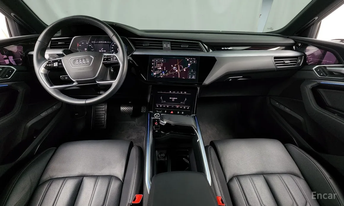 Фото 7 - Audi e-tron