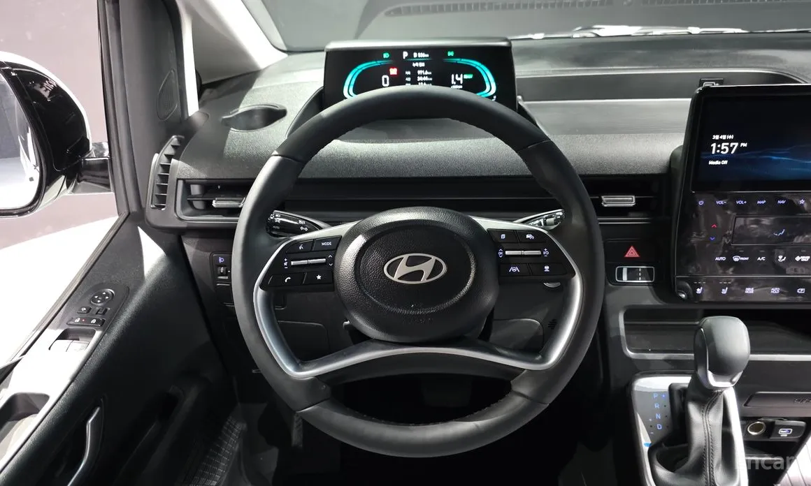 Фото 13 - Hyundai Staria