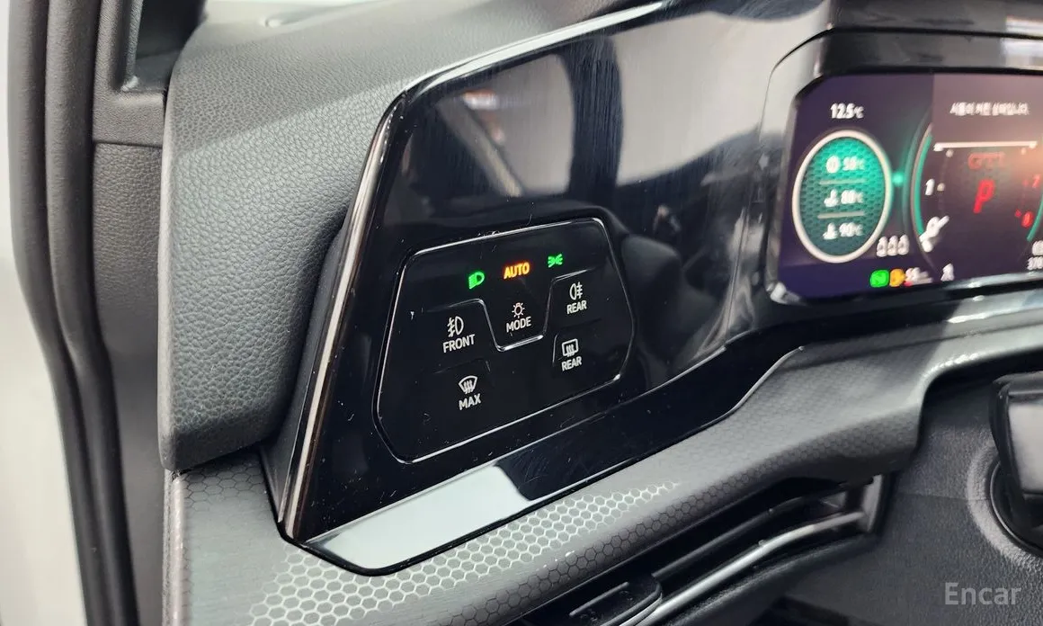 Photo 14 - Volkswagen Golf