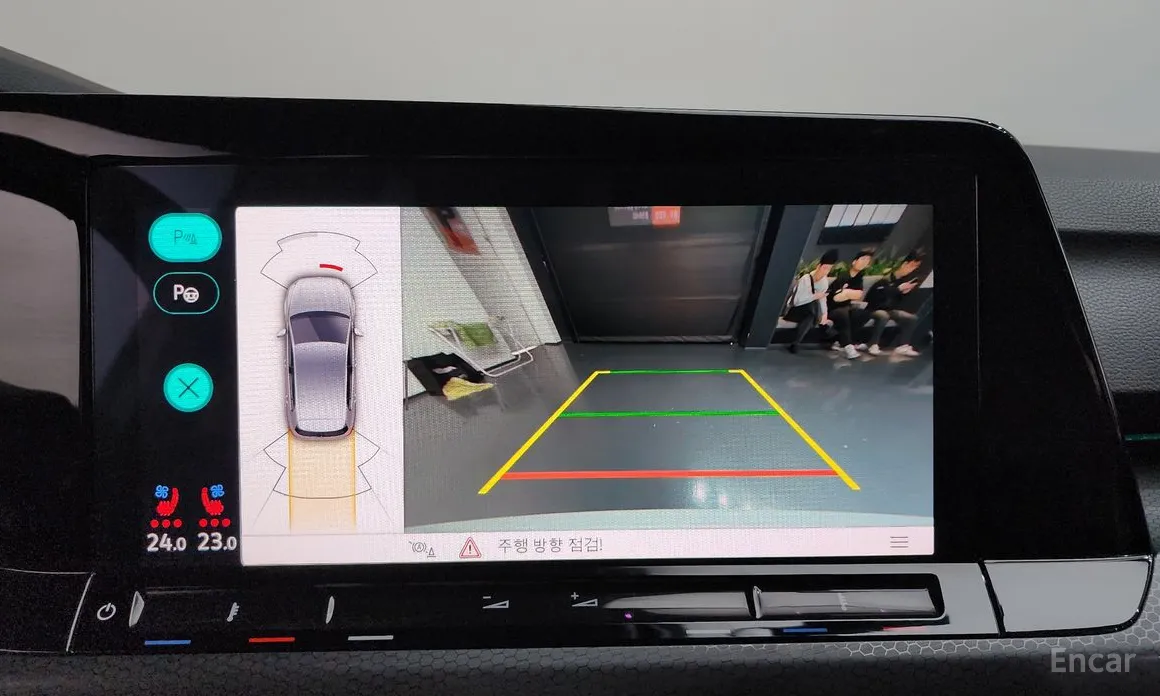 Photo 16 - Volkswagen Golf