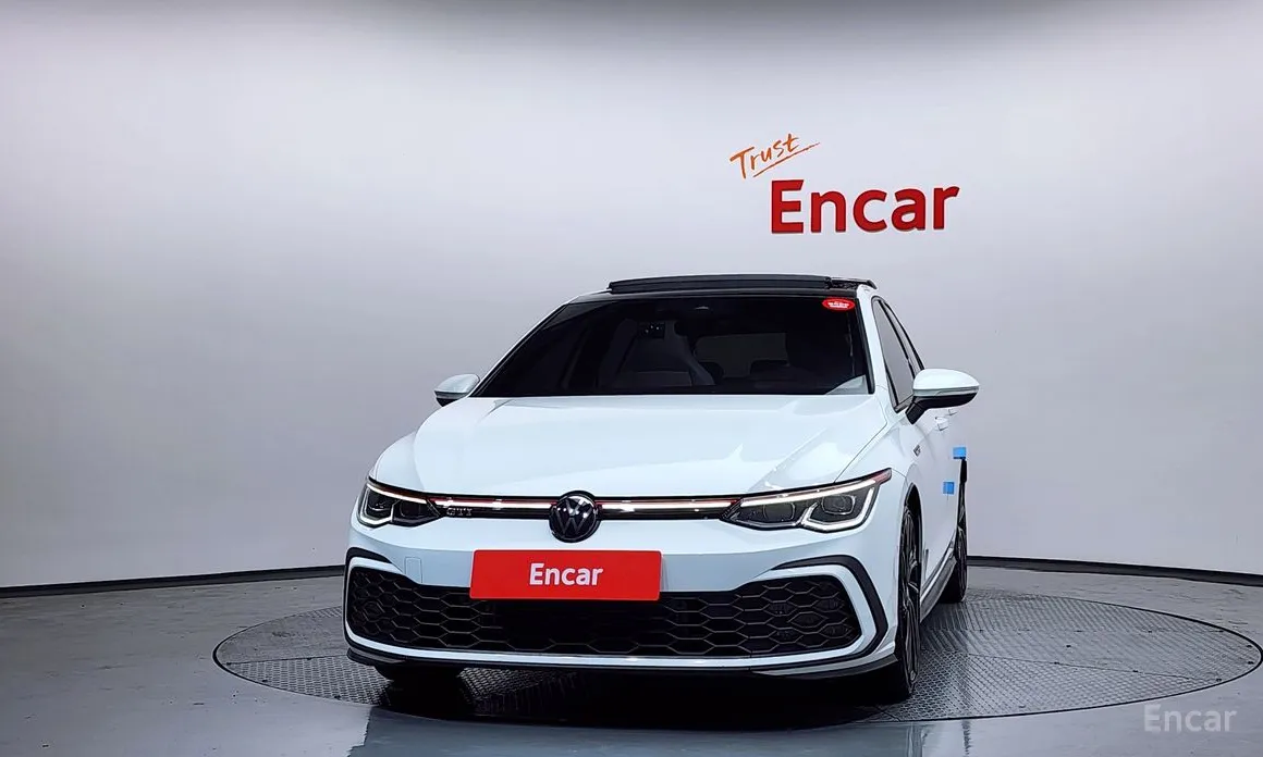 Photo 3 - Volkswagen Golf