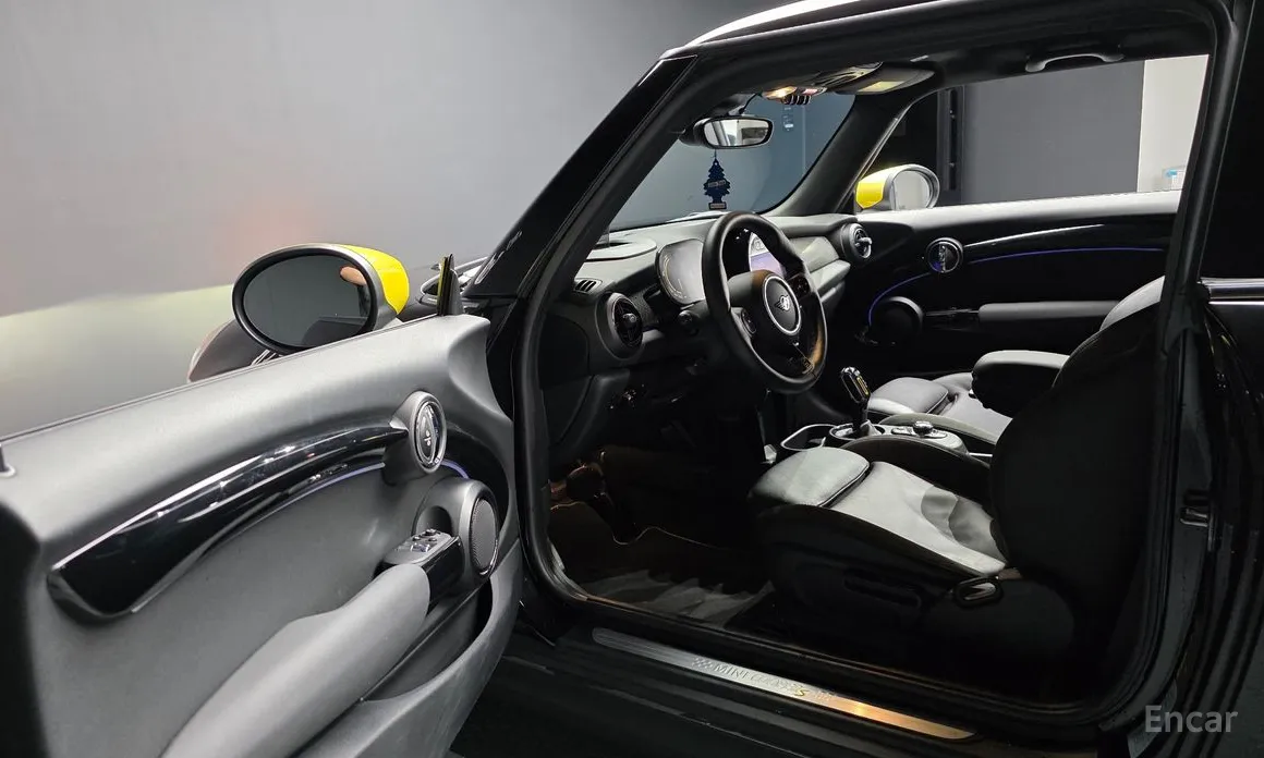 Фото 10 - Mini Cooper