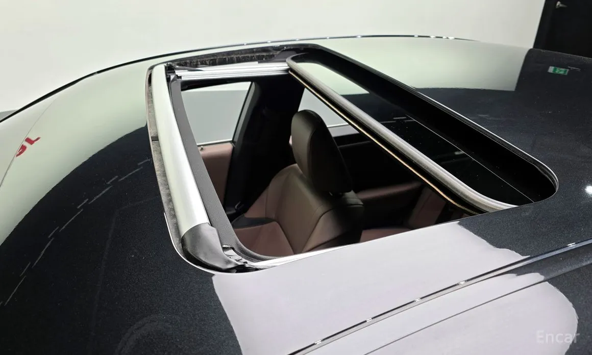 Фото 17 - Lexus ES