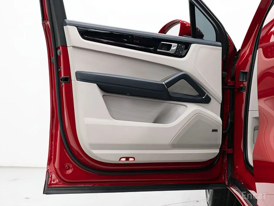 Фото 15 - Porsche Cayenne