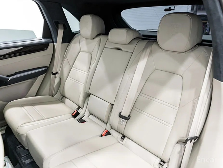 Фото 16 - Porsche Cayenne