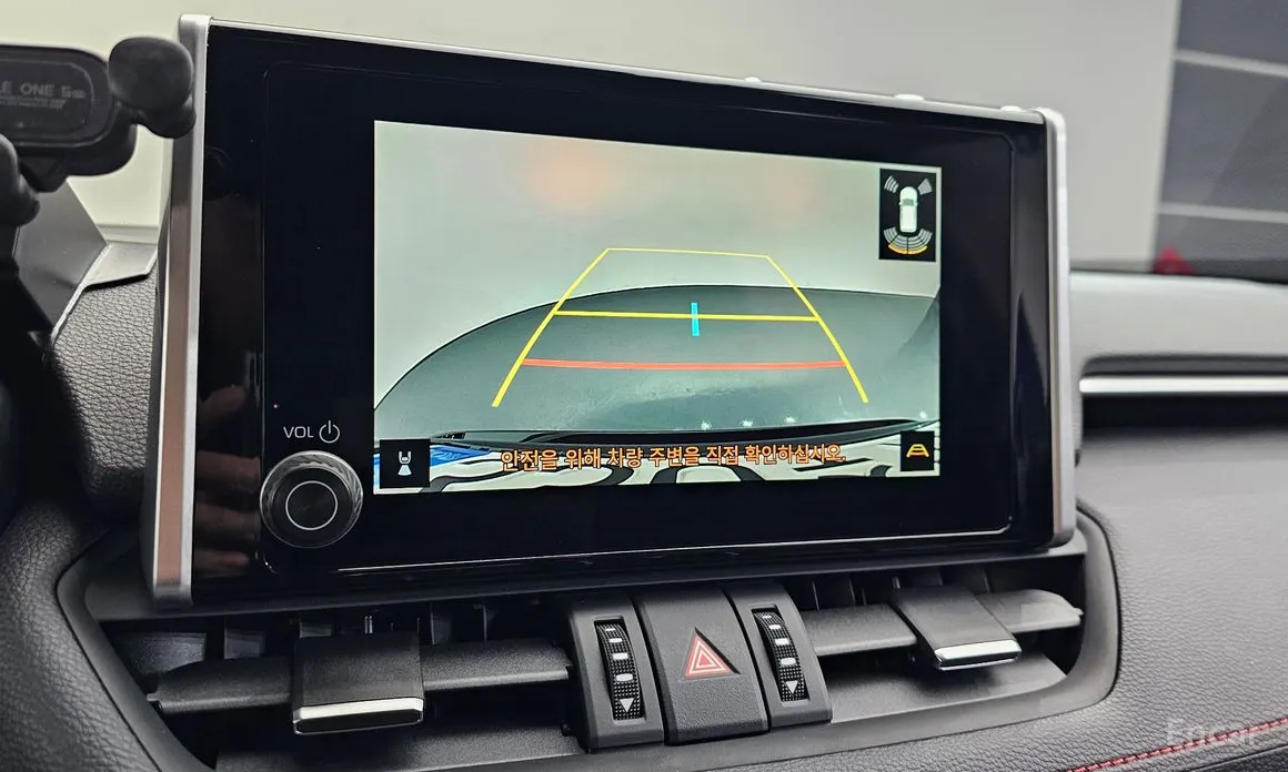 Фото 14 - Toyota RAV4