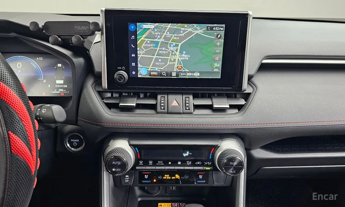 Фото 16 - Toyota RAV4