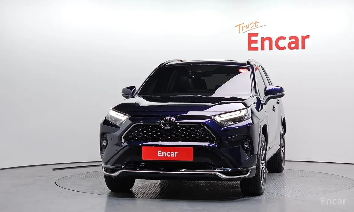 Фото 3 - Toyota RAV4