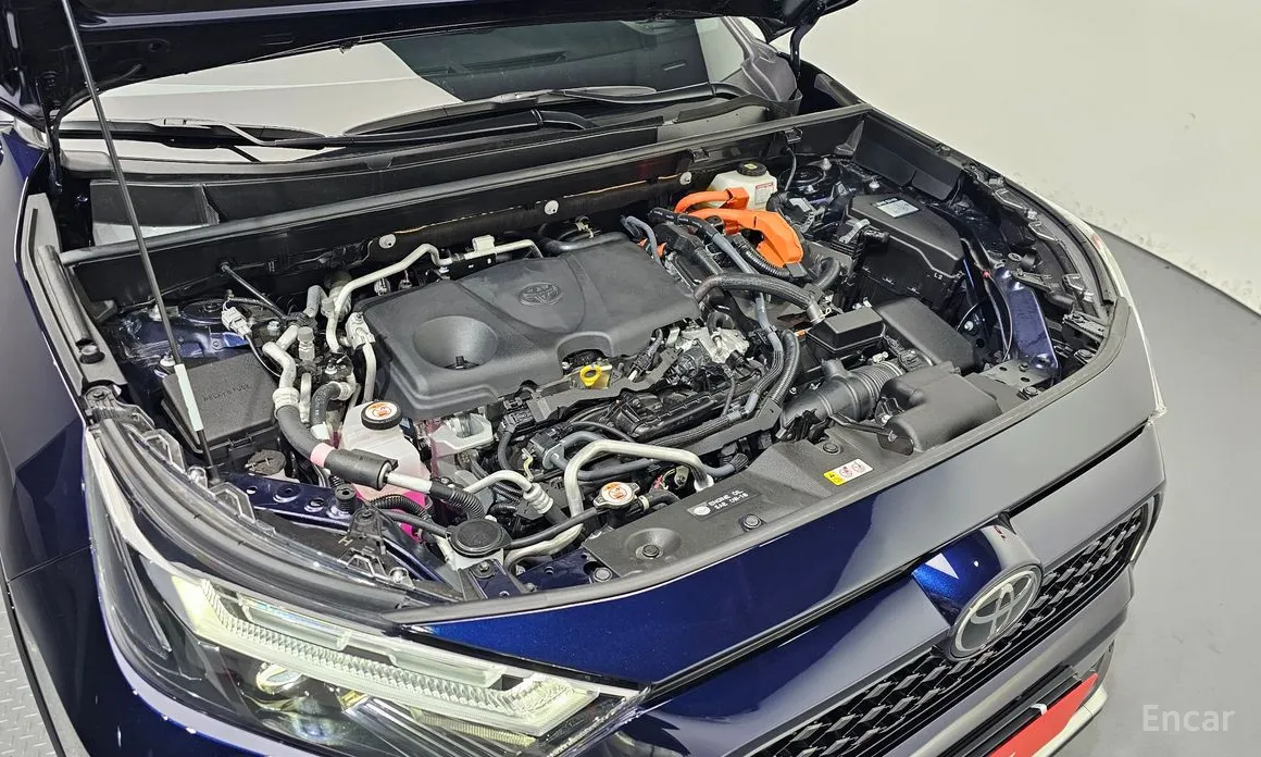 Фото 6 - Toyota RAV4