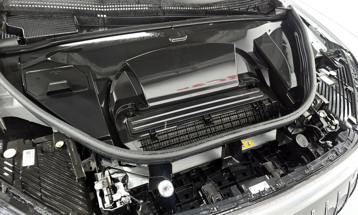 Фото 6 - Mercedes-Benz EQE