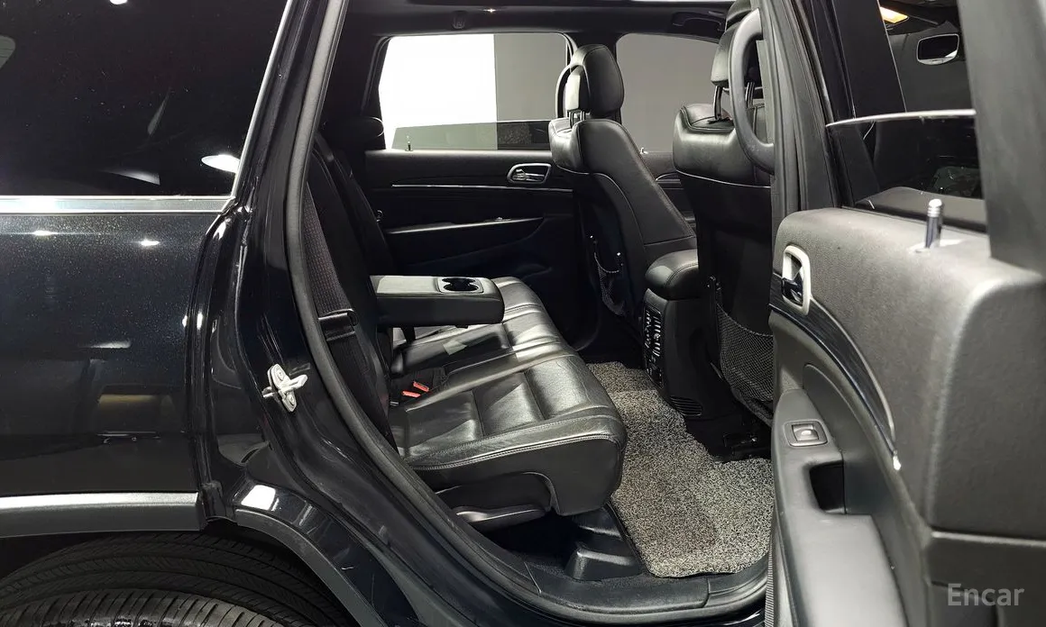 Фото 12 - Jeep Cherokee