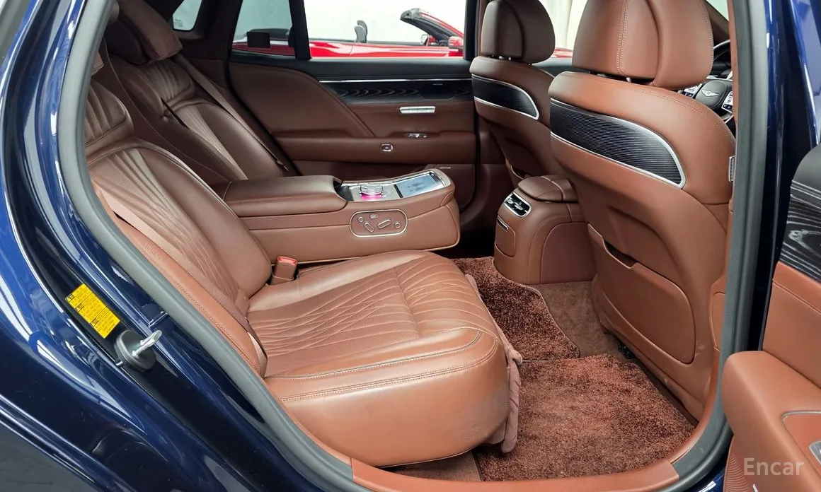 Фото 12 - Genesis G90