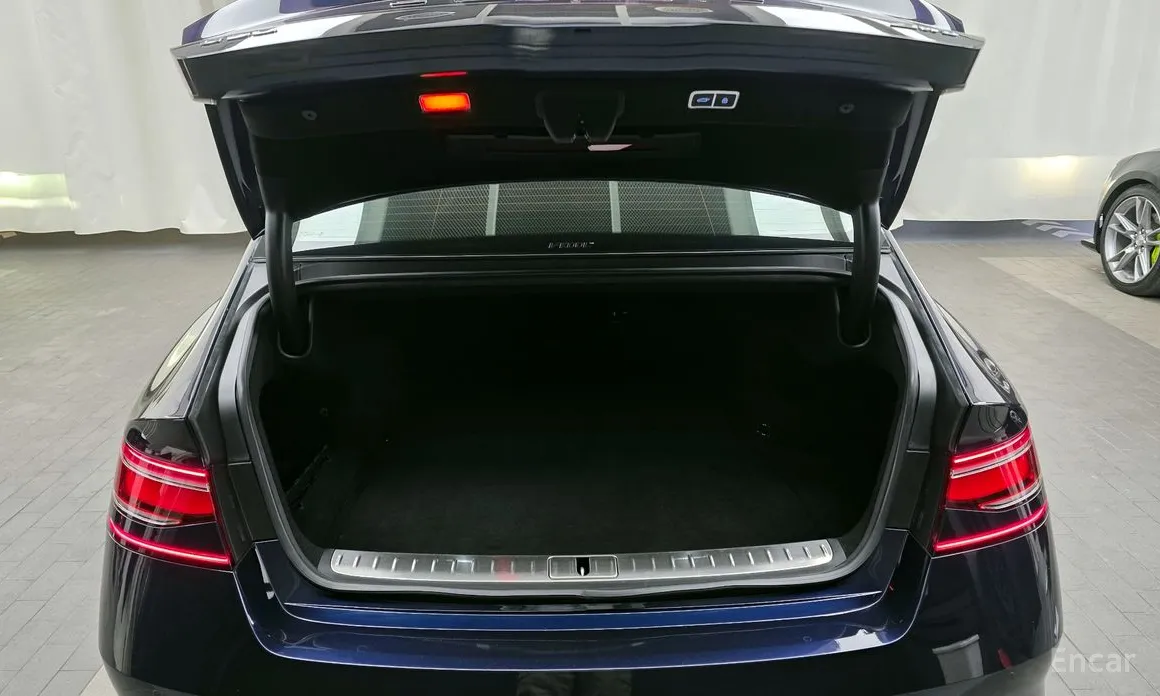 Фото 20 - Genesis G90