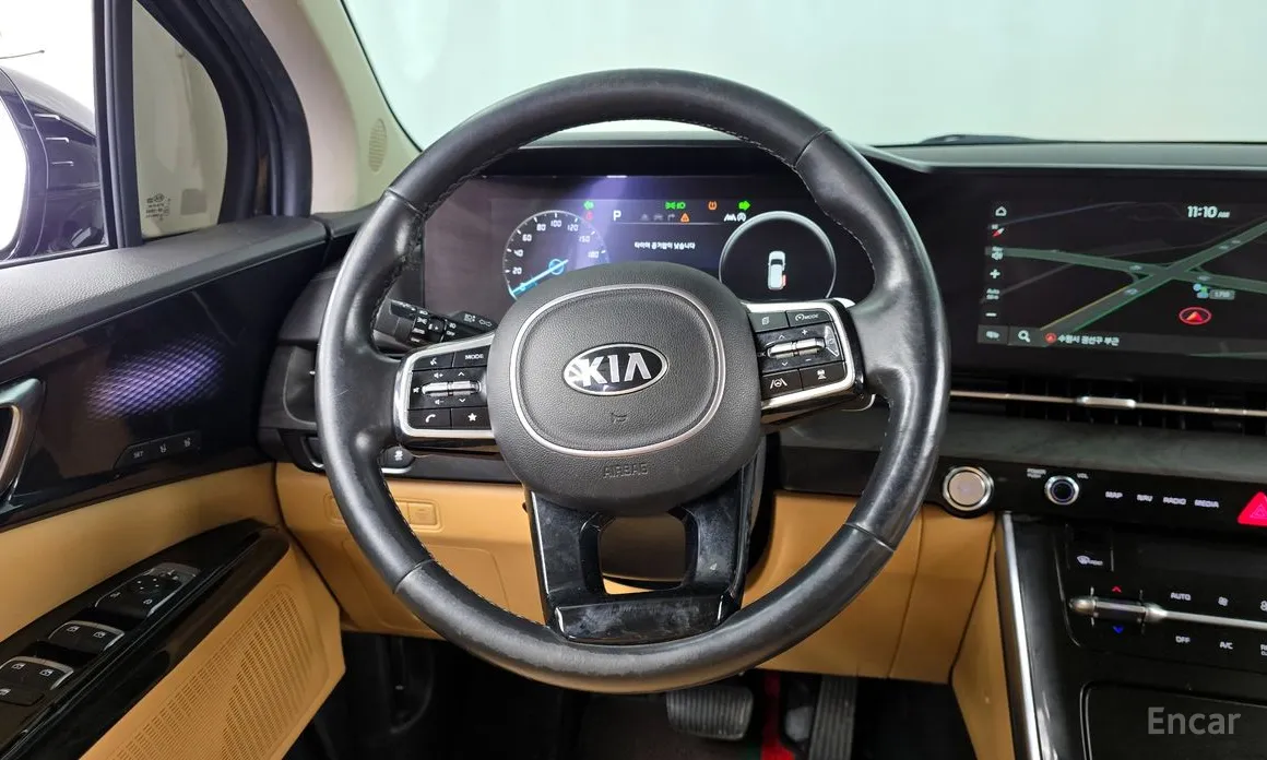 Photo 13 - Kia Carnival