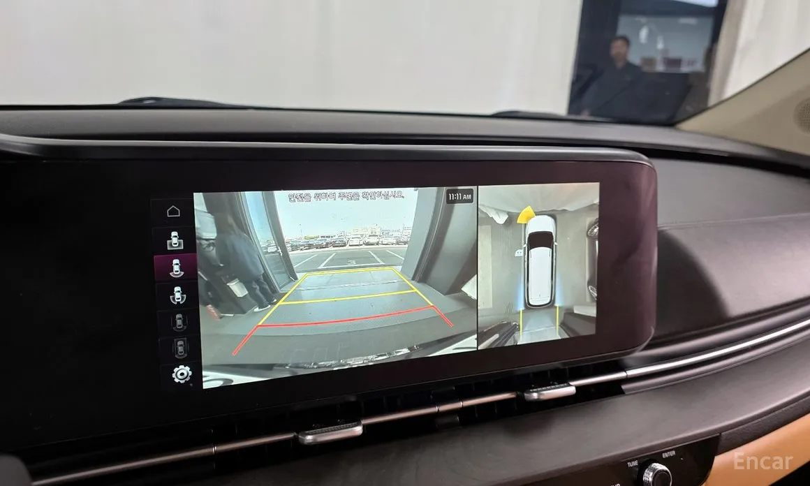 Photo 15 - Kia Carnival