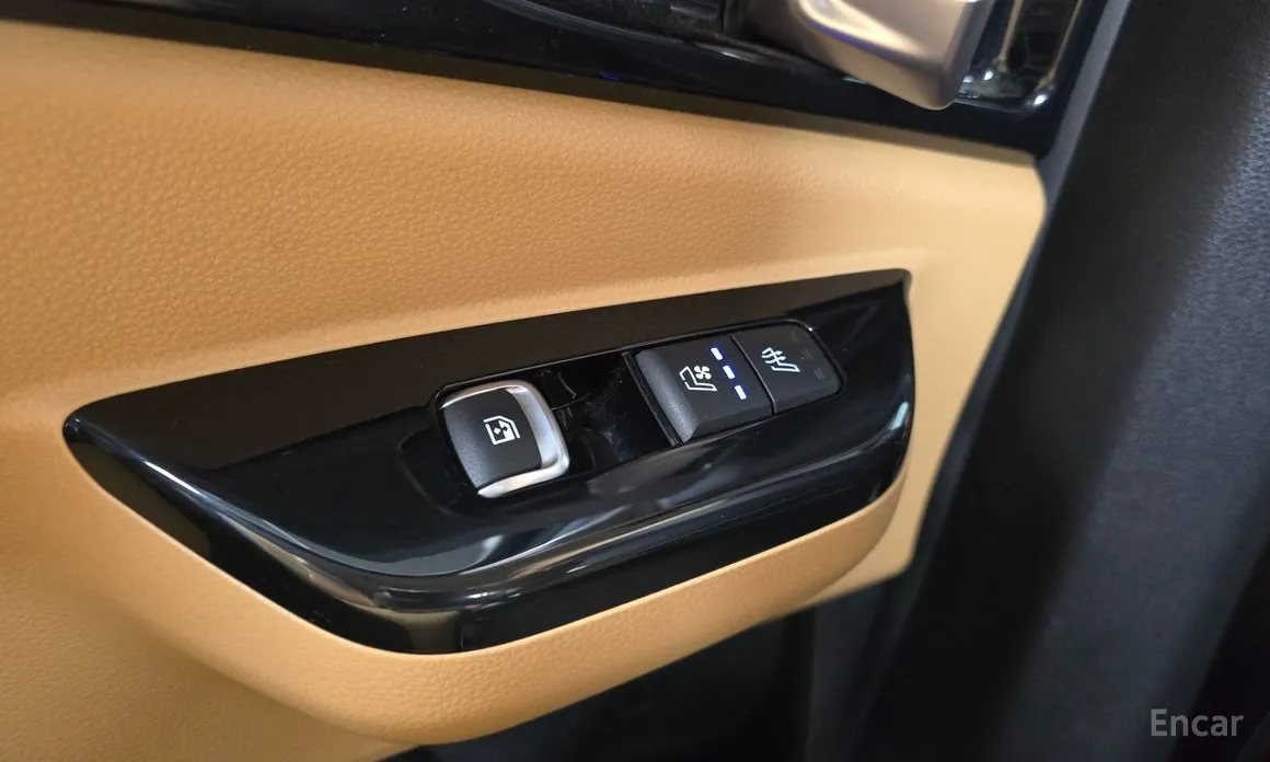 Photo 19 - Kia Carnival